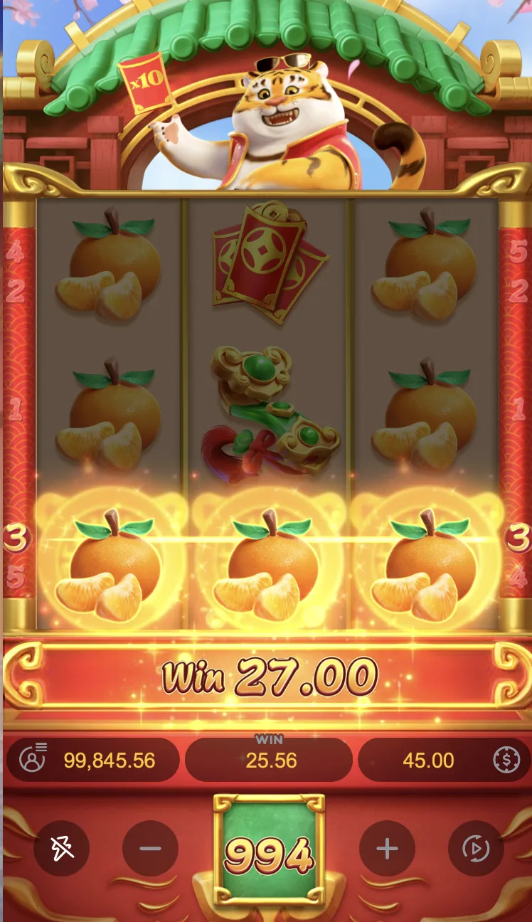 Grade 3 por 3 do Fortune Tiger com uma linha de pagamento completa destacada e a mensagem Win 27.00